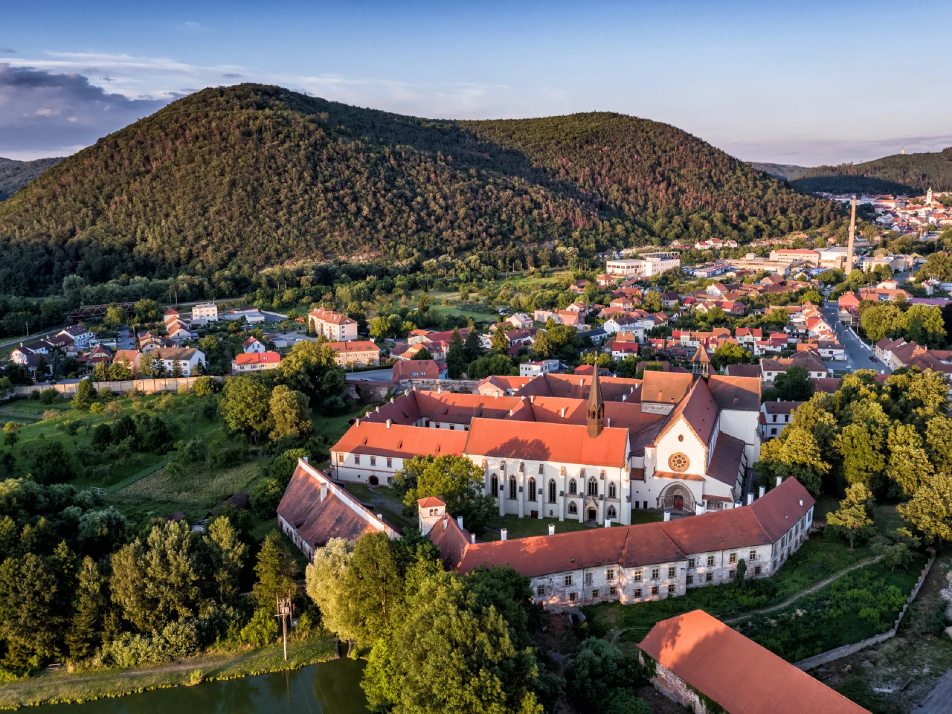 Through the Landscape around Tišnov: To the Pernštejn Castle by Bike